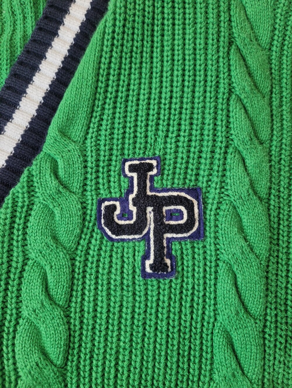 F21 Green Cropped Varsity Sweater Small 100% Cotton - Picture 3 of 13
